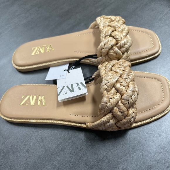 NWT Zara Natural Straw Woven Raffia Slides Flat Sandals - Picture 2 of 4